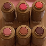 Rhode moisturizing and nourishing gloss. Transparent finish with a hint of vanilla and watermelon