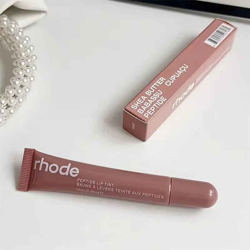 Rhode moisturizing and nourishing gloss. Transparent finish with a hint of vanilla and watermelon