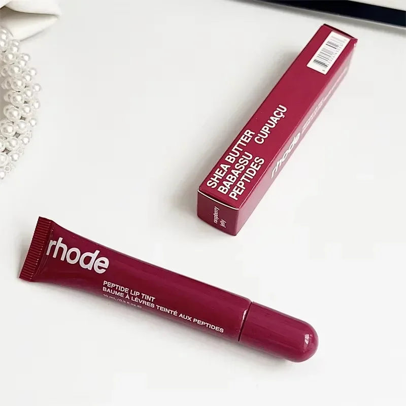 Rhode moisturizing and nourishing gloss. Transparent finish with a hint of vanilla and watermelon